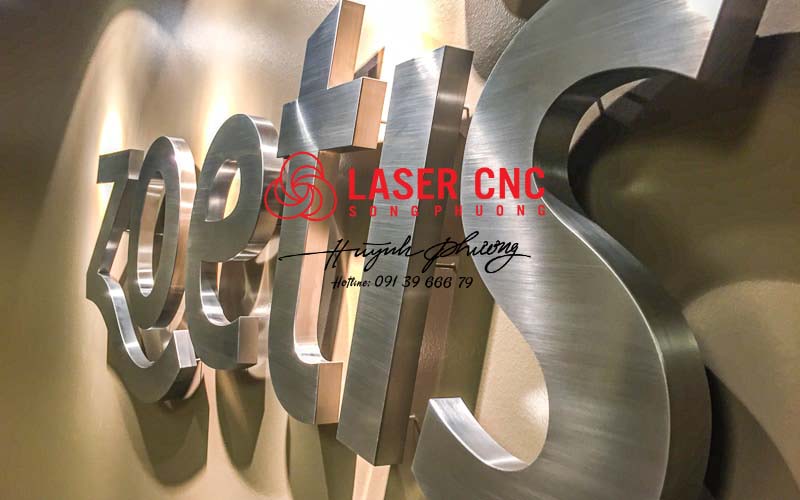 Bảng hiệu chữ inox trắng xước