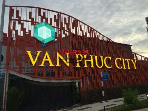 bảng hiệu Chữ mica ép nổi